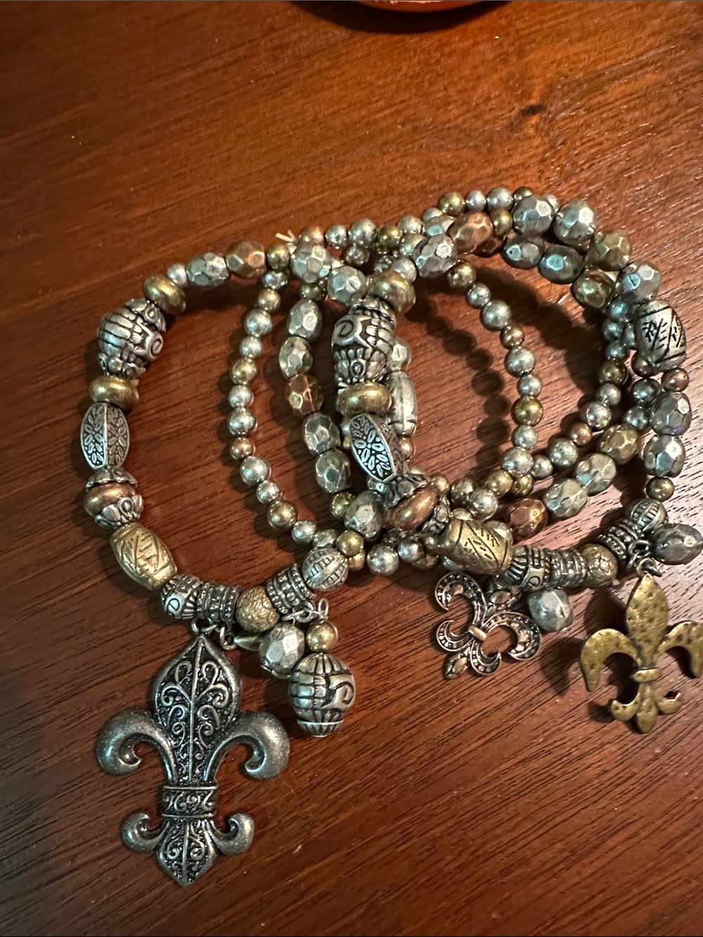 Fleur-de-Lis Multi-Tone Beaded Bracelet Set